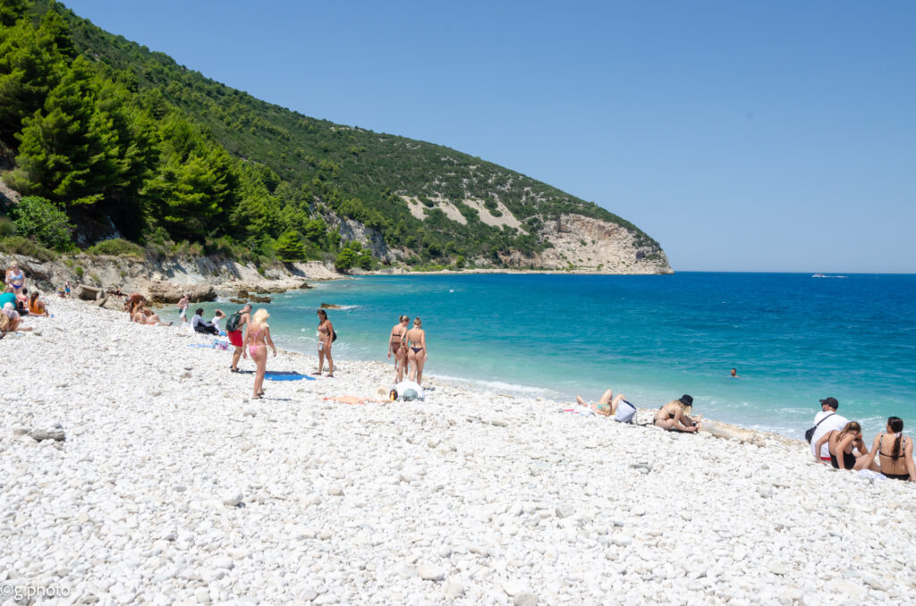 cosa vedere in Albania: isola Sazan