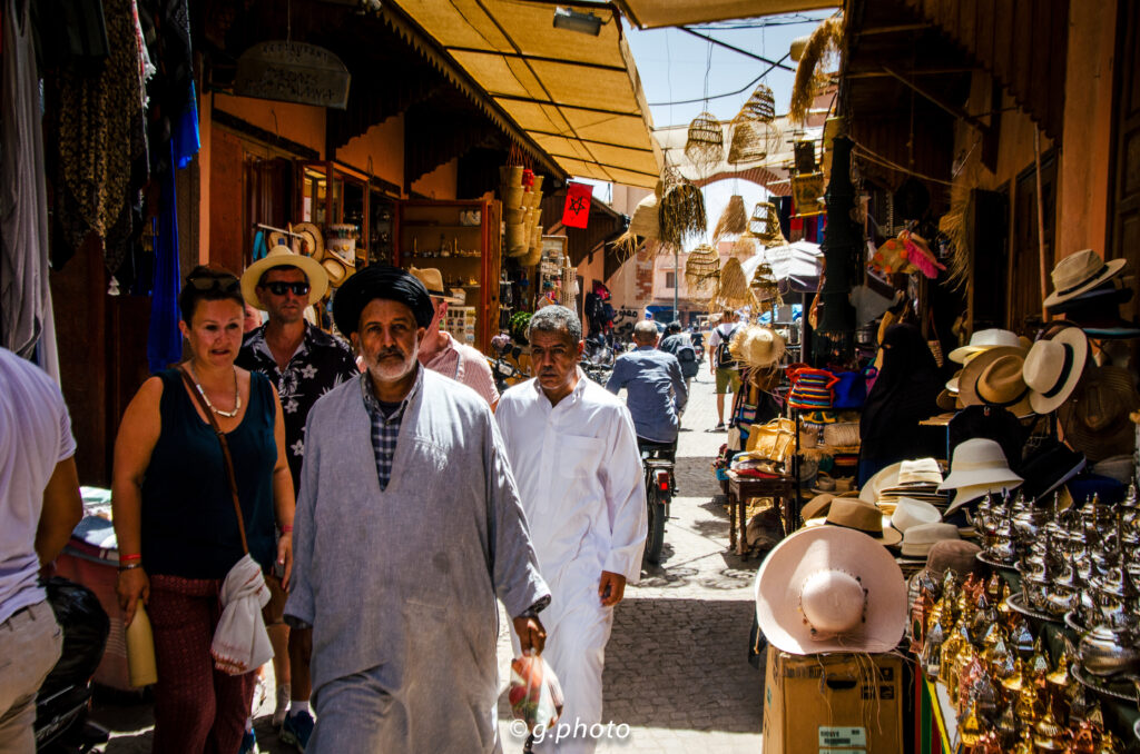 Città imperiali del Marocco: Jemaa el-Fna ed il mercato a Marrakech