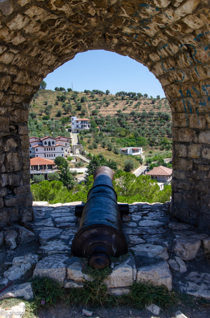 cosa vedere in Albania: Berat, Castello