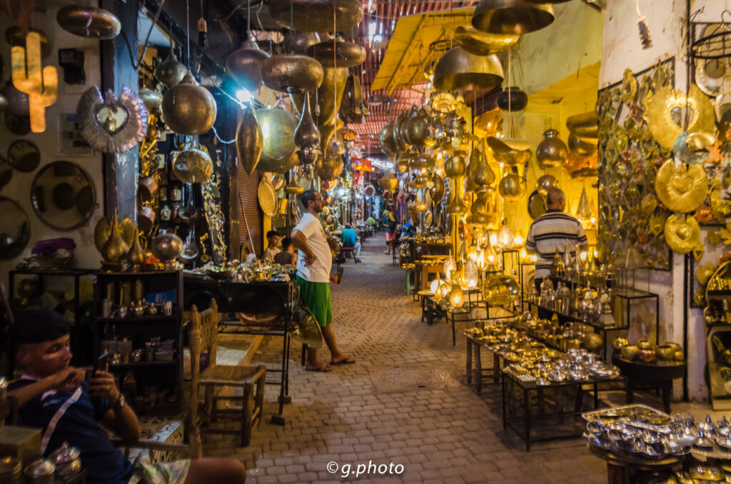 Città imperiali del Marocco: Jemaa el-Fna ed il mercato a Marrakech