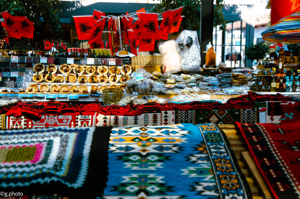 cosa vedere in Albania: Tirana, Bazar