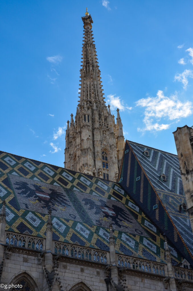 weekend a Vienna: mosaico smaltato del duomo di santo Stefano