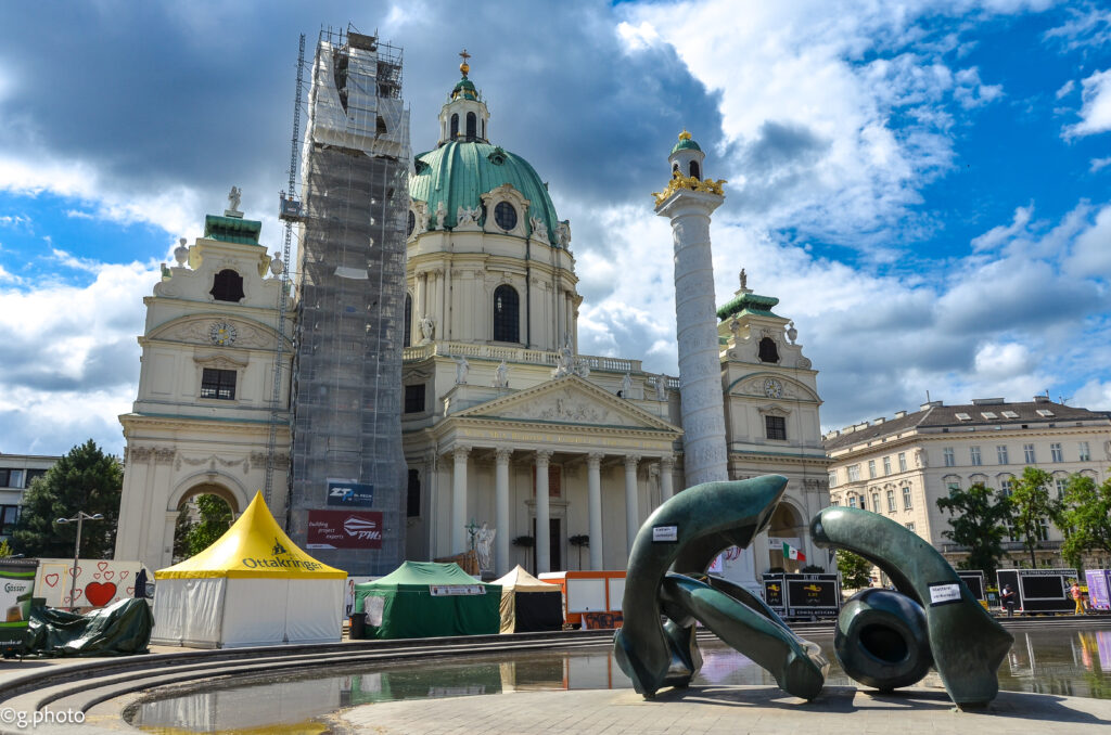 weekend a Vienna: karlskirche