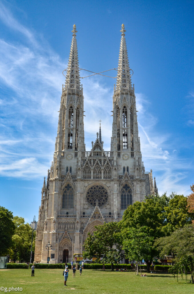 weekend a Vienna: votivkirche