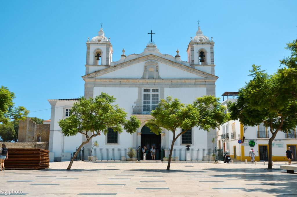 La chiesa di Santa Maria a Lagos, nella piazza del mercato degli schiavi