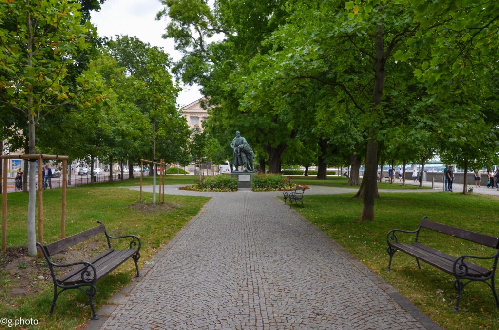 aree verdi lungo il danubio a Bratislava