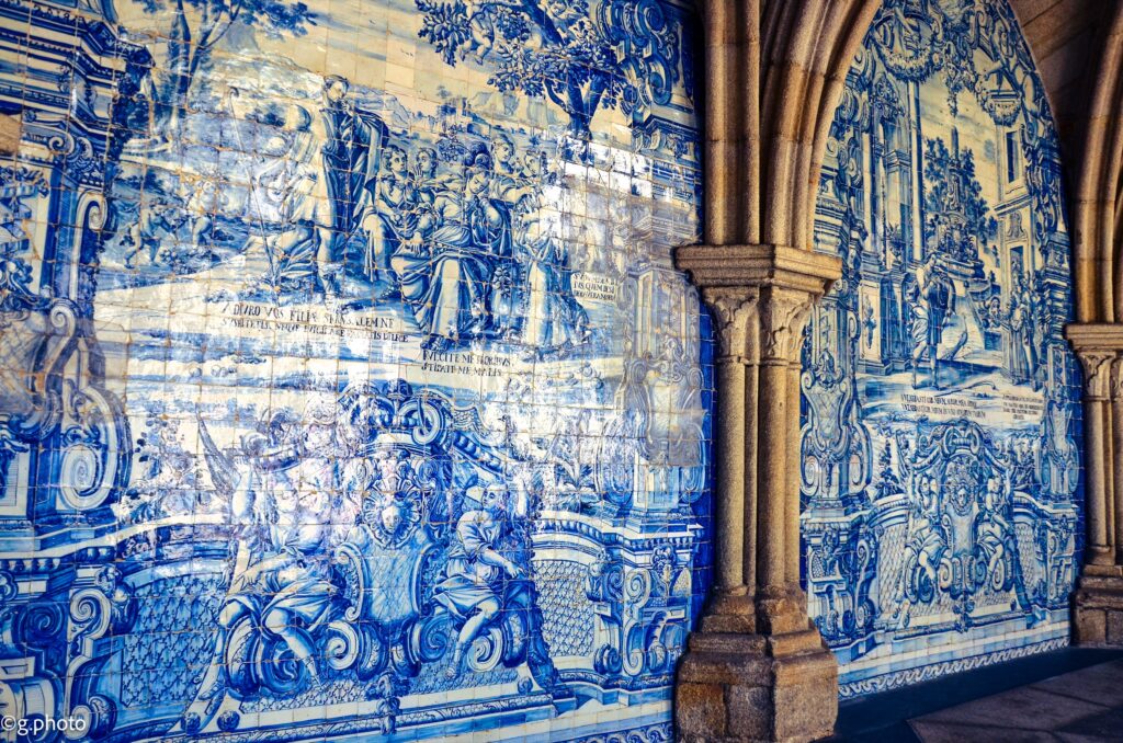 Azulejos presso la Cattedrale di Porto