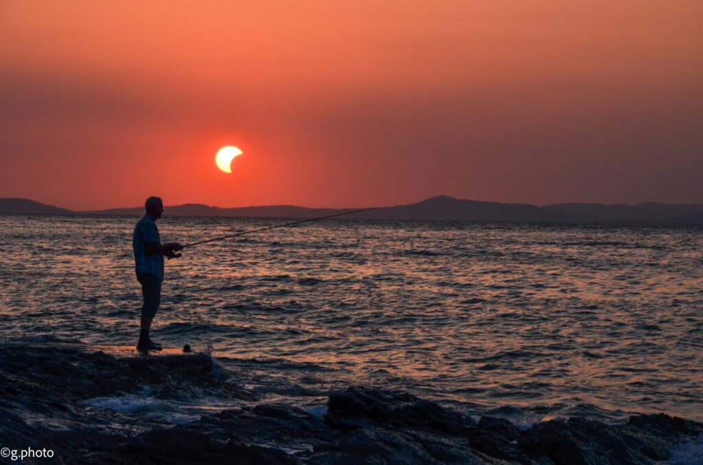 Eclissi parziale a Sutivan, isola di Brač, durante un viaggio di 10 giorni in Croazia