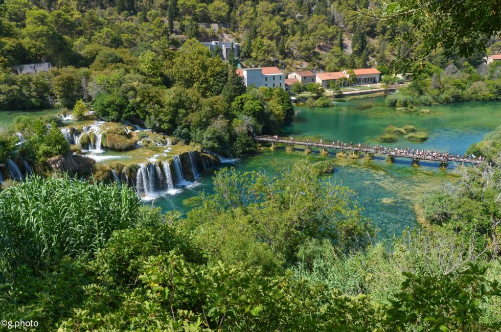 La vista panoramica delle cascate del Parco di Krka