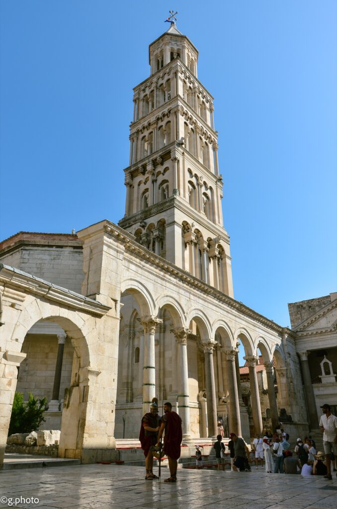 La Cattedrale di San Doimo a Spalato, nel Palazzo di Diocleziano